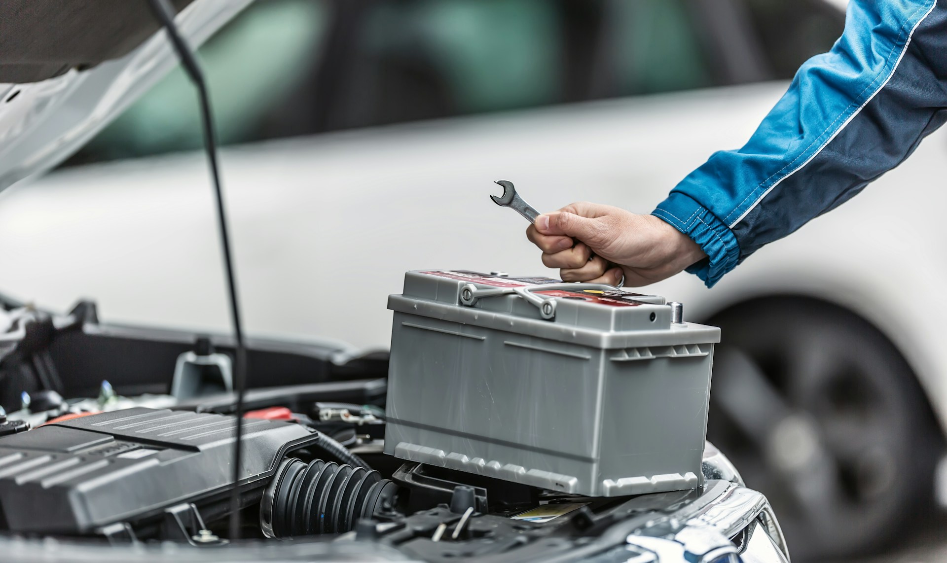 How long do car batteries last UK 2026 — Amber Autos guide