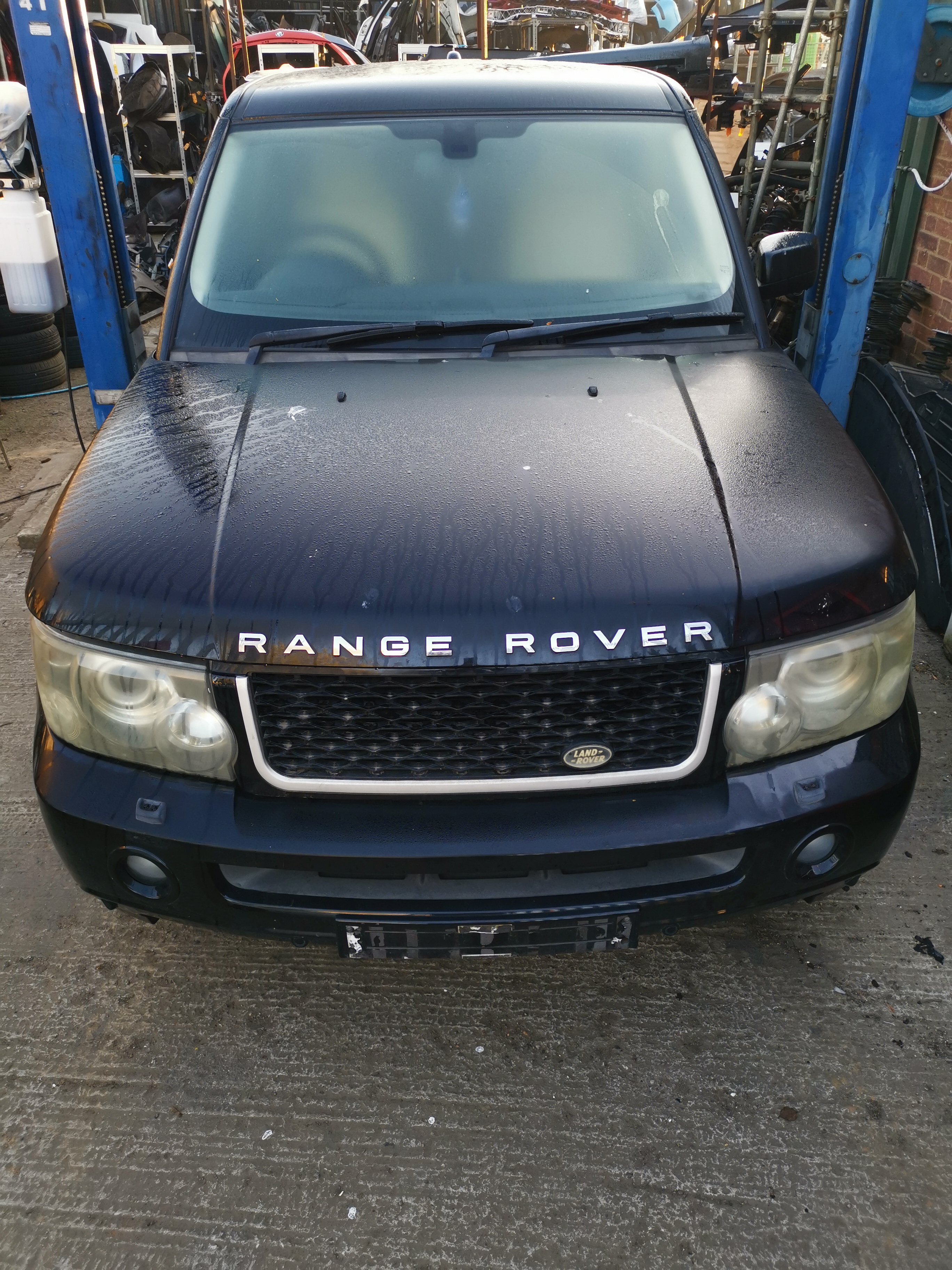 Range Rover Sport L320 2.7 TDV6 276DT before dismantling — Amber Autos Southend-on-Sea