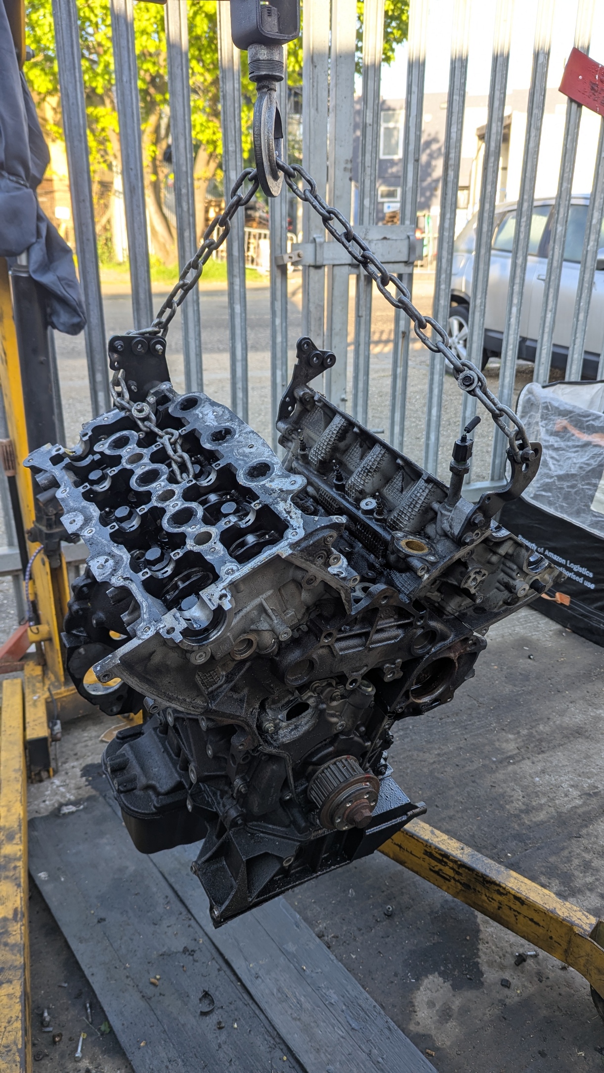 Range Rover Sport L320 276DT 2.7 TDV6 bare engine stripped — Amber Autos Southend-on-Sea
